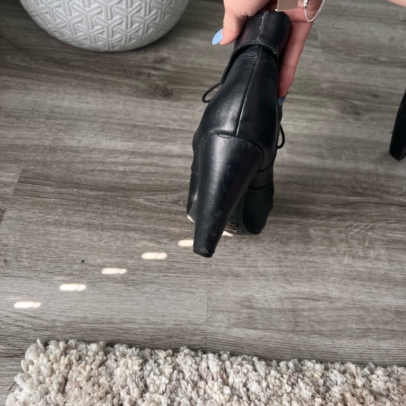 Black heel booties size 9 - Picture 11 of 15